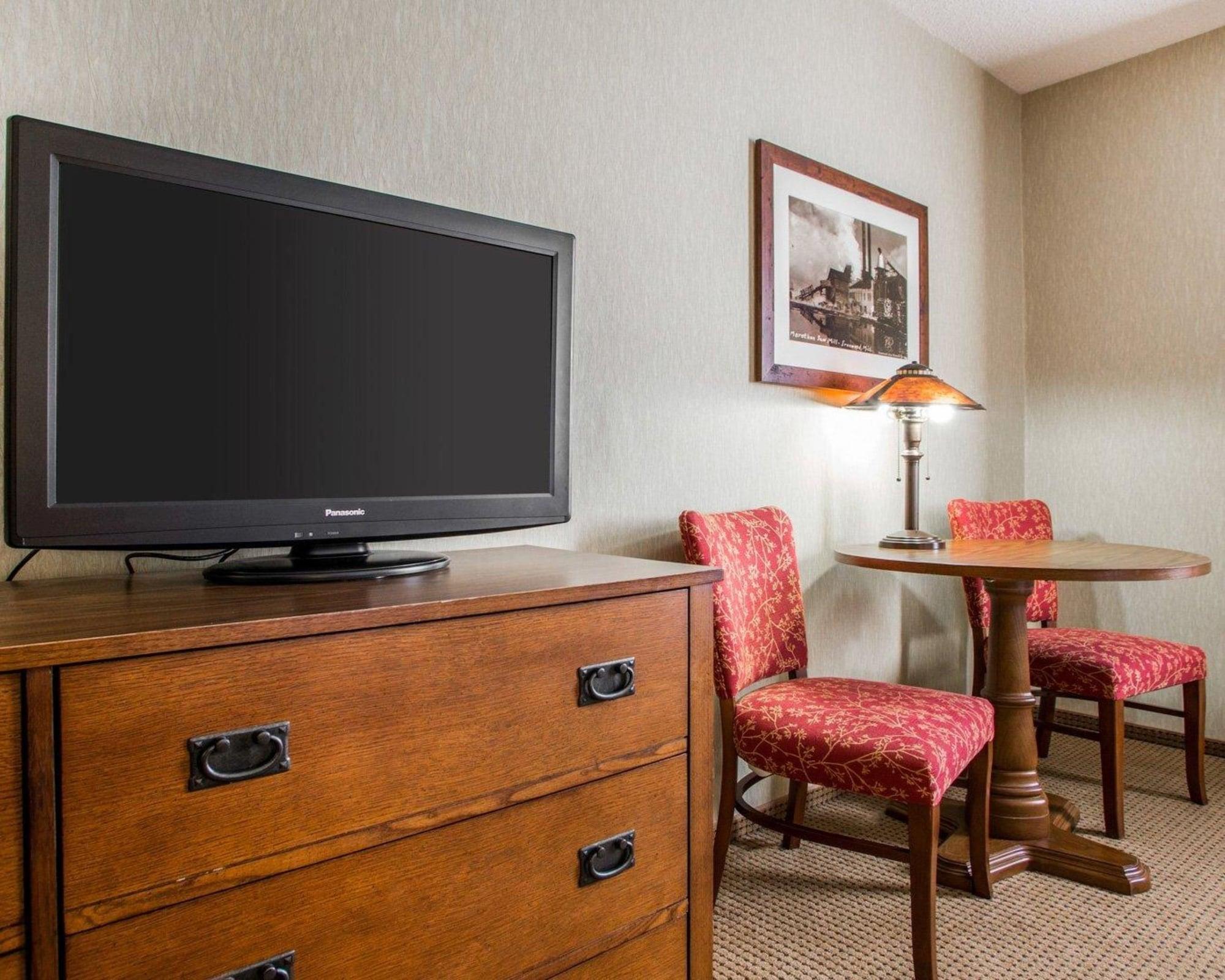 Quality Inn Ironwood Eksteriør billede