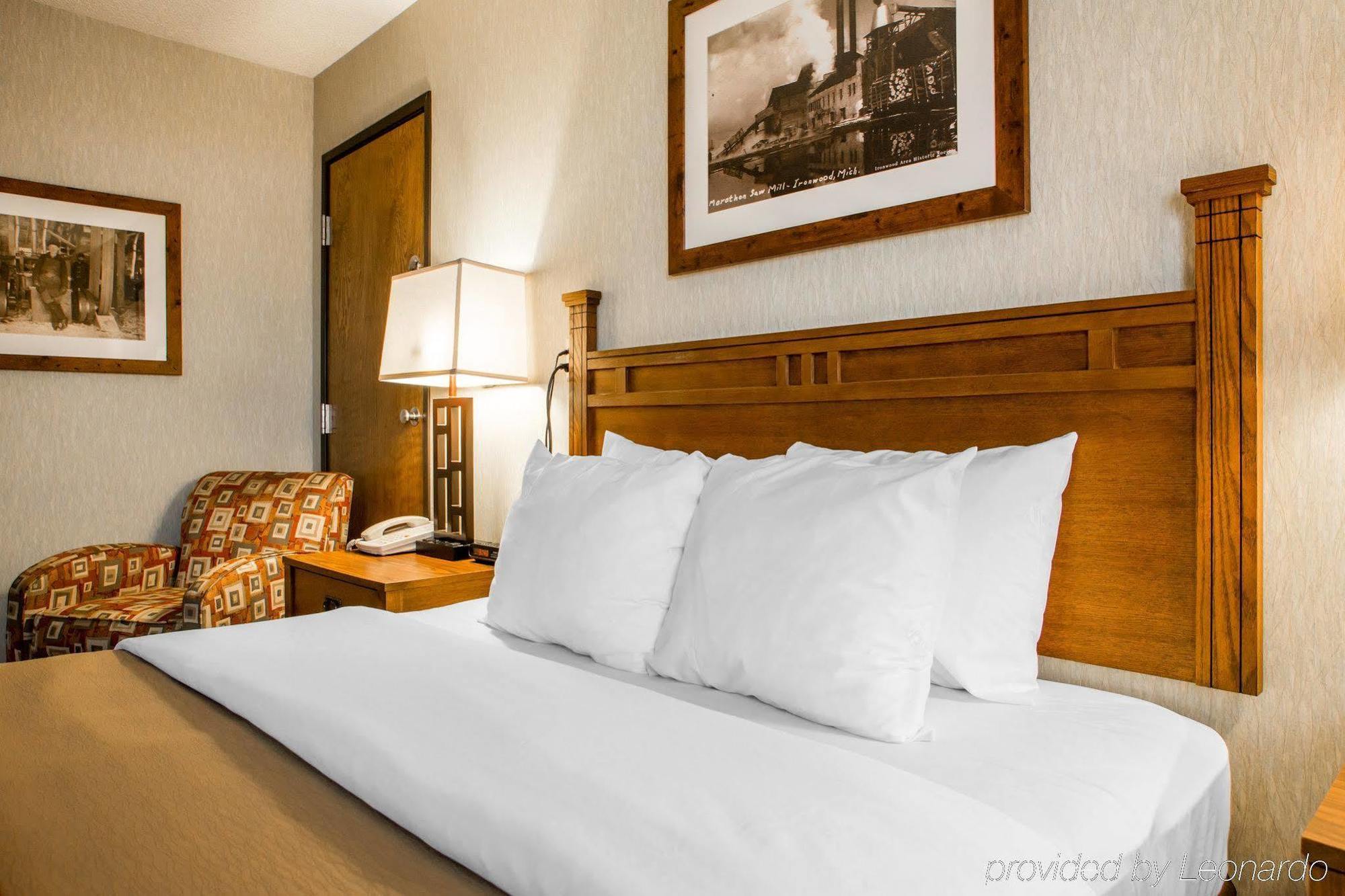 Quality Inn Ironwood Eksteriør billede