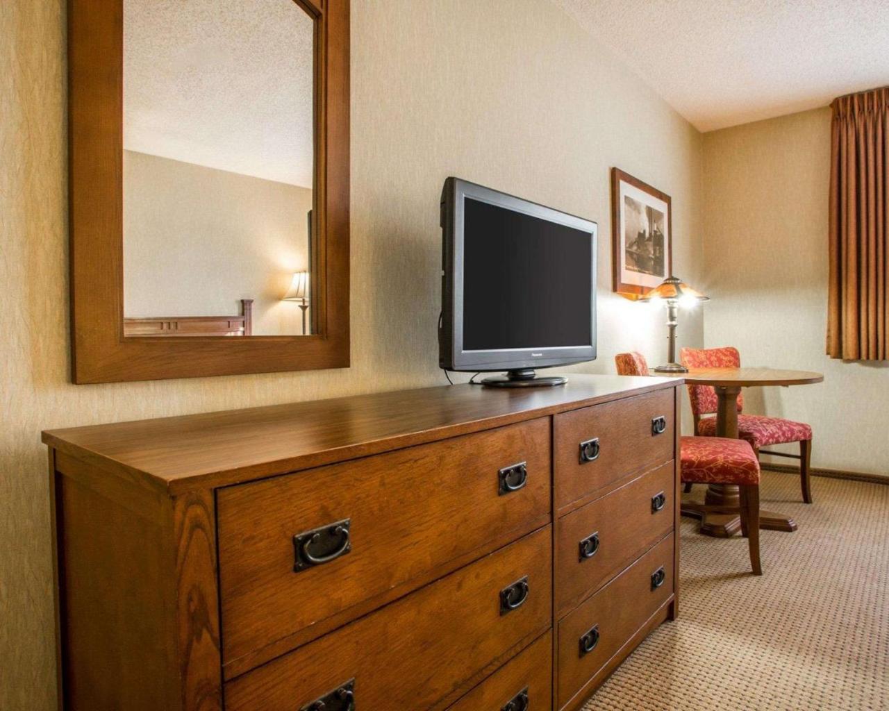 Quality Inn Ironwood Eksteriør billede